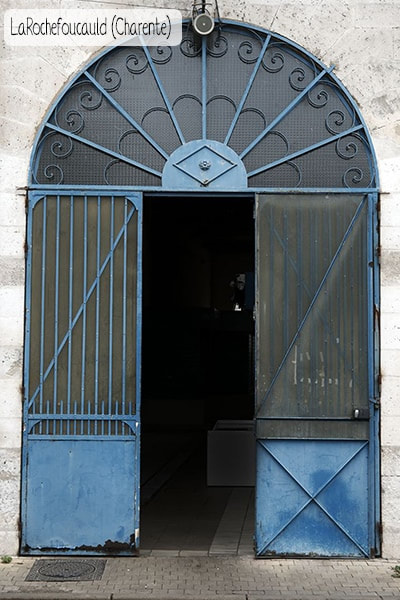 Boutique, photo 1 sur 2