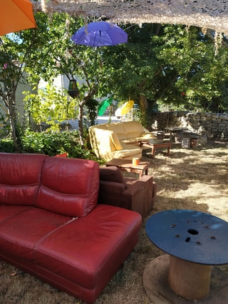 Dans le petit jardin
